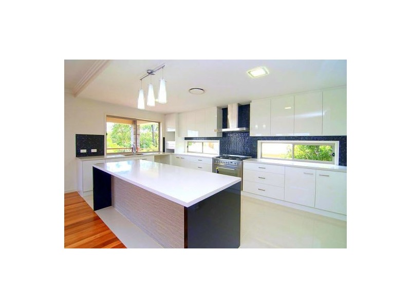15 Baxton Pl, Shailer Park QLD 4128