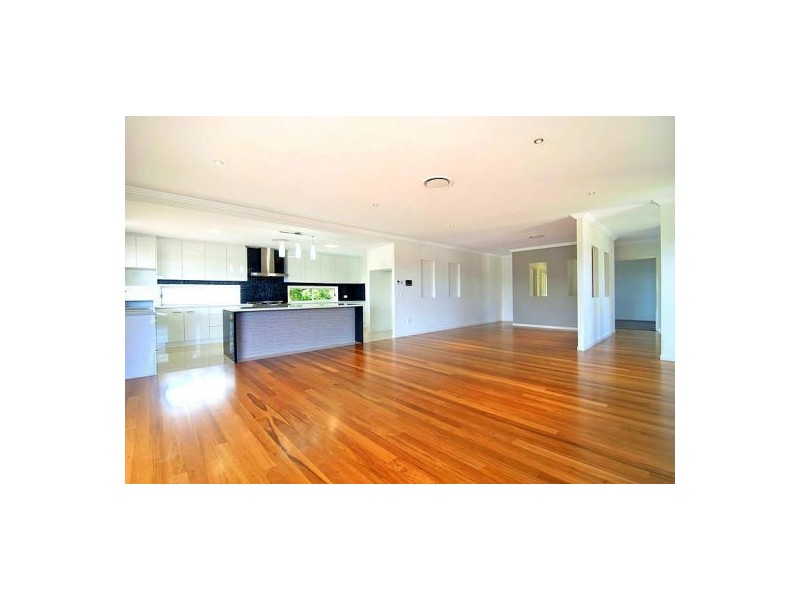 15 Baxton Pl, Shailer Park QLD 4128