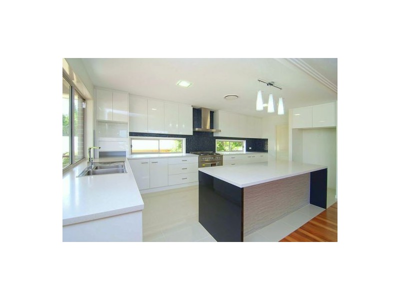 15 Baxton Pl, Shailer Park QLD 4128