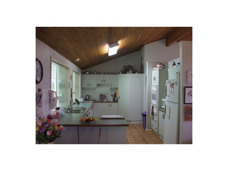162 Regents Rd, Esk QLD 4312