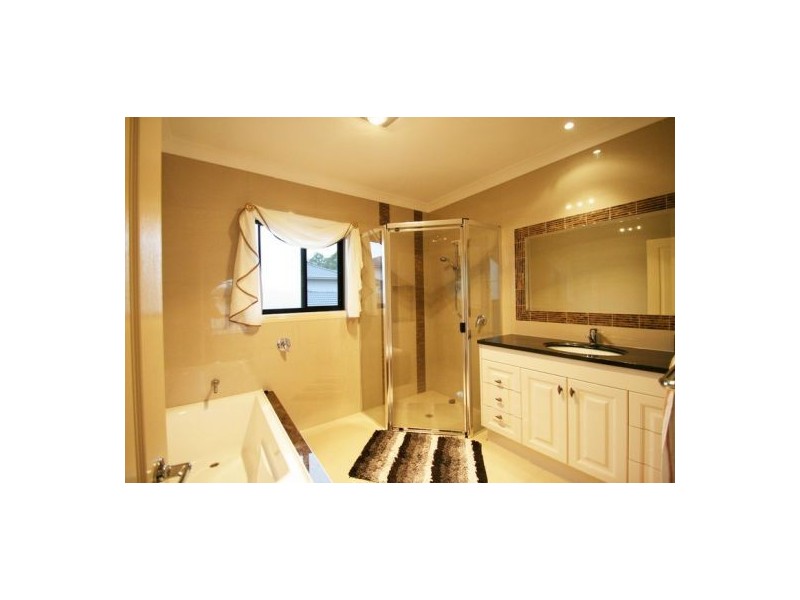 88 Alfred Circuit, Calamvale QLD 4116