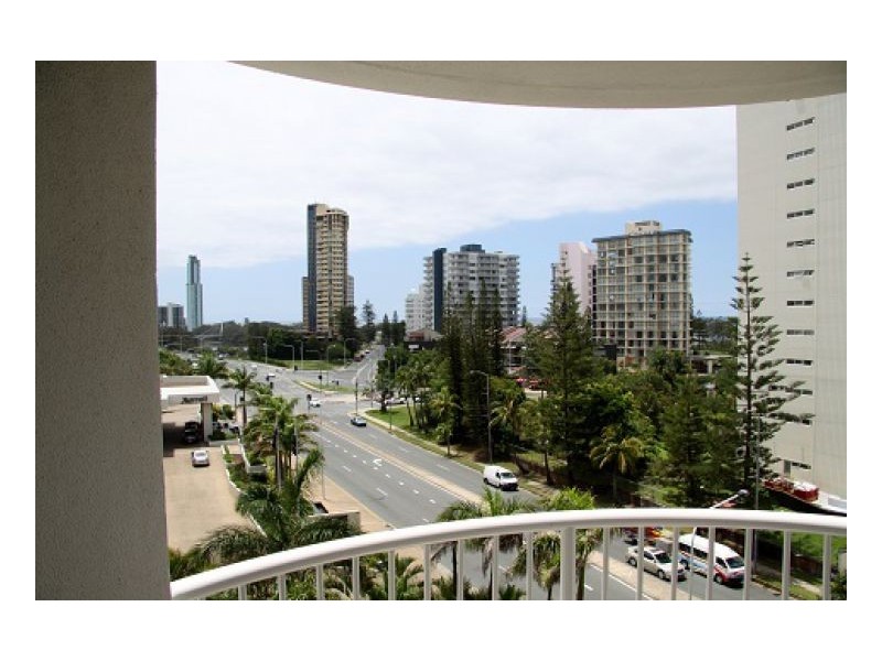 138 Ferny Avenue, Surfers Paradise QLD 4217