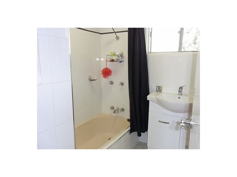 55 Windsor St, Slacks Creek QLD 4127