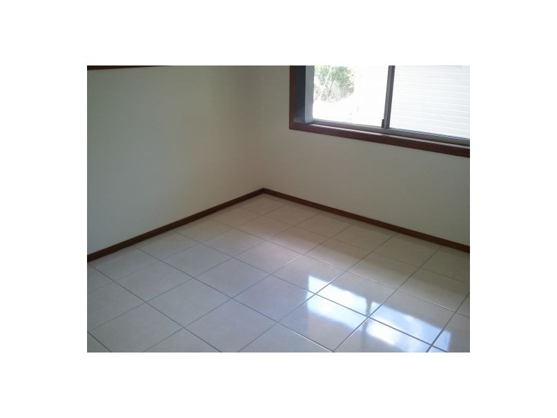 174 Highgate St ( Upstairs ), Coopers Plains QLD 4108