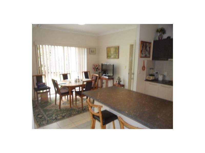 7 Hoop Pine Pl, Sunnybank Hills QLD 4109