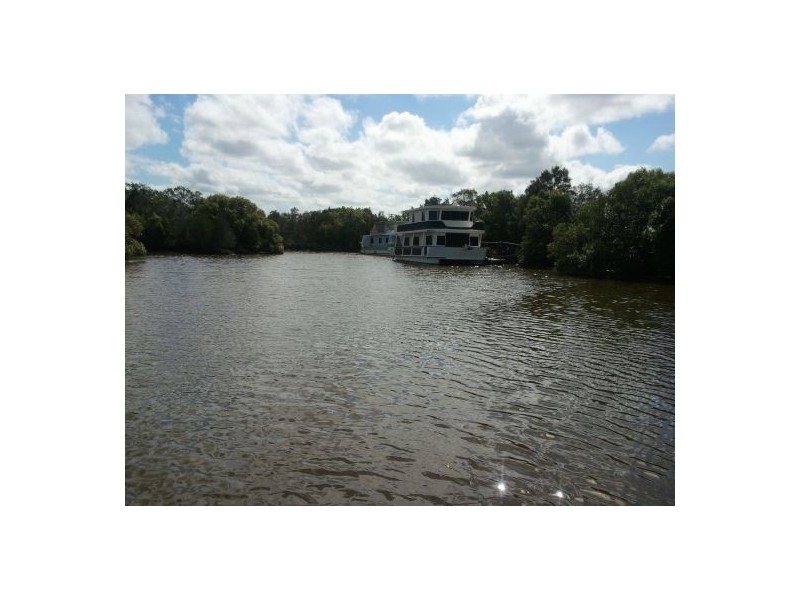 122 Rocky Point Rd, Steiglitz QLD 4207