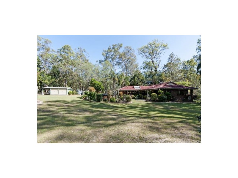 64.. Kantenna St, Park Ridge QLD 4125