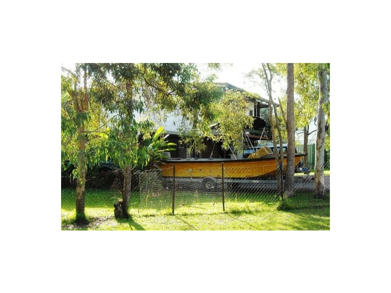 21 Pine Dr, Woodridge QLD 4114