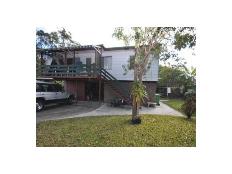 21 Pine Dr, Woodridge QLD 4114