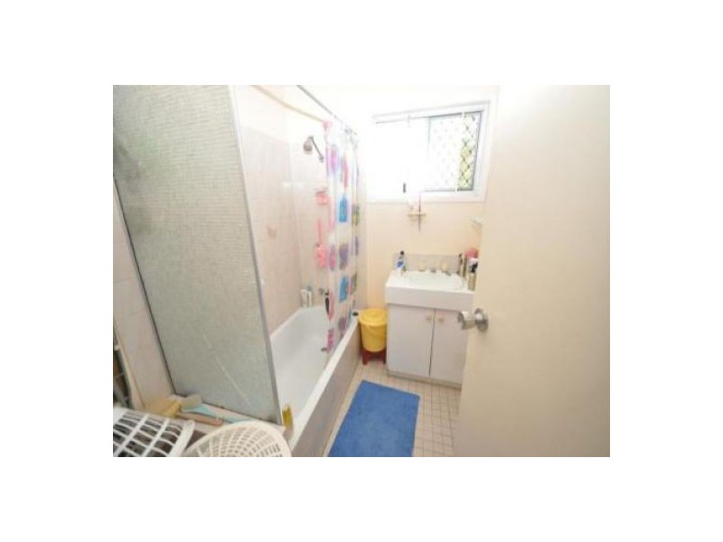 21 Pine Dr, Woodridge QLD 4114
