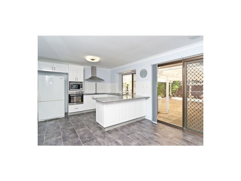 7 Colisa Cr, Regents Park QLD 4118