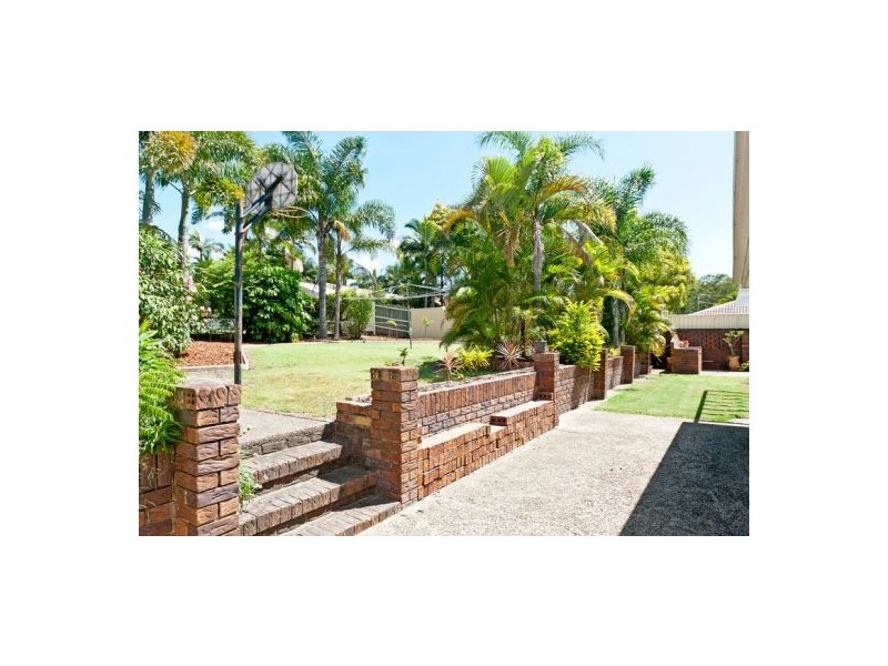 7 Colisa Cr, Regents Park QLD 4118