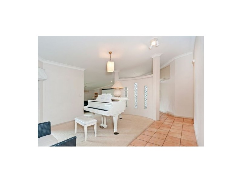 13 Bluebell Place, Calamvale QLD 4116