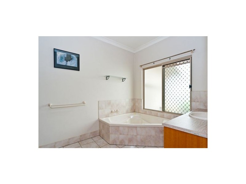 13 Bluebell Place, Calamvale QLD 4116