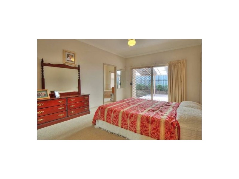 13 Bluebell Place, Calamvale QLD 4116