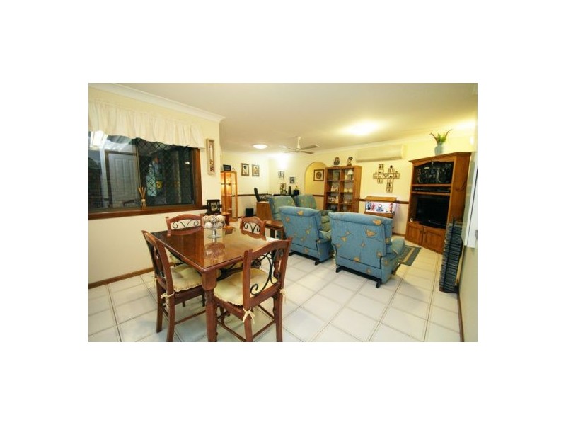 64. Kantenna Street, Park Ridge QLD 4125