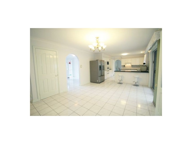 1 Washington Pl, Stretton QLD 4116