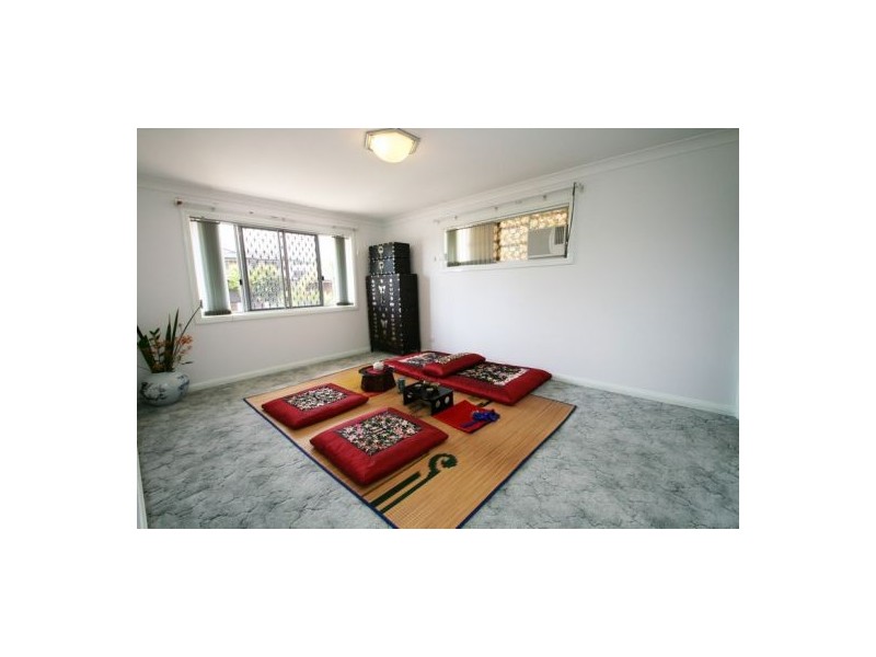 1 Washington Pl, Stretton QLD 4116