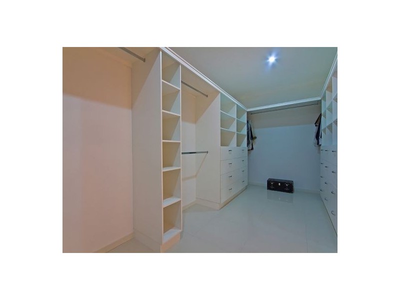 423 Middle Rd, Greenbank QLD 4124