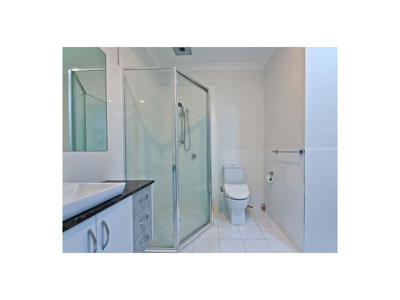 423 Middle Rd, Greenbank QLD 4124