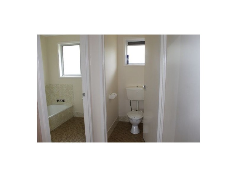 10 Cranberry St, Eight Mile Plains QLD 4113