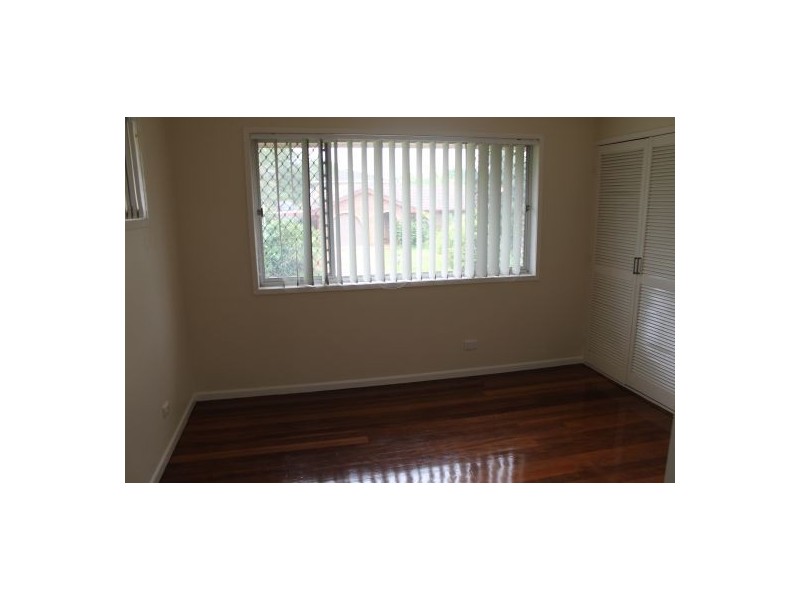 10 Cranberry St, Eight Mile Plains QLD 4113