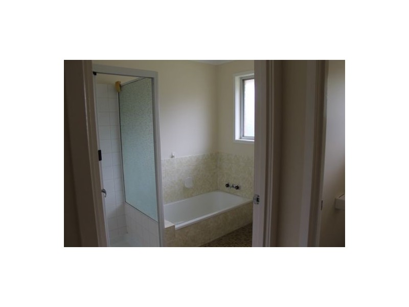 10 Cranberry St, Eight Mile Plains QLD 4113