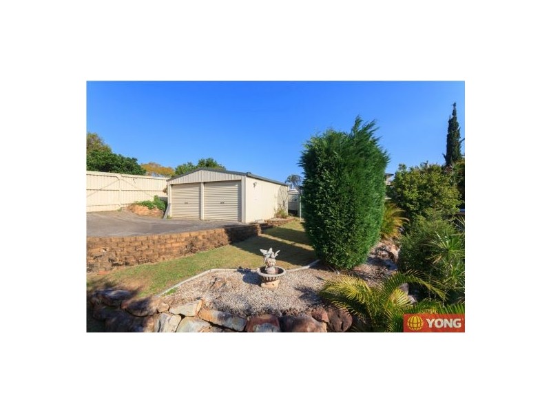 97 Oakleaf St, Eight Mile Plains QLD 4113