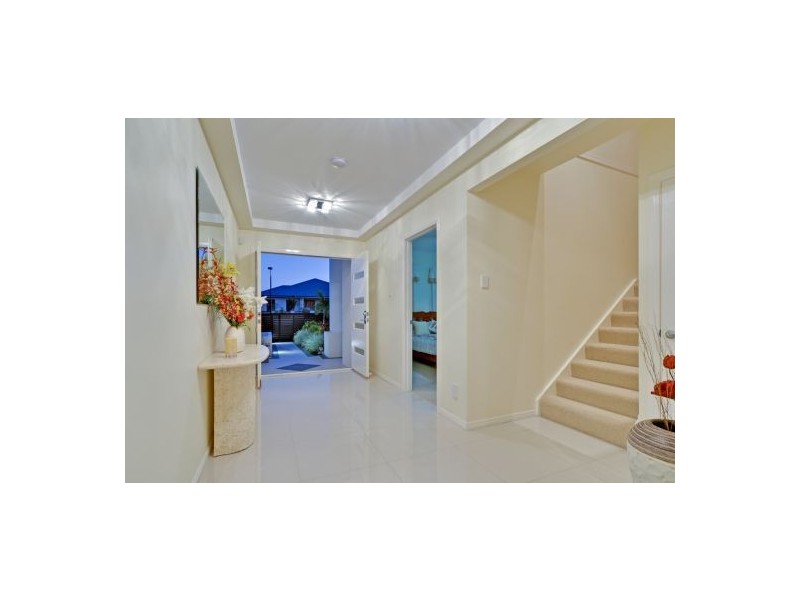 14 Maryland Dr, Regents Park QLD 4118