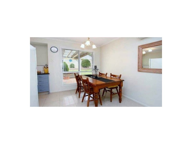 132 Mackellar Dr, Boronia Heights QLD 4124