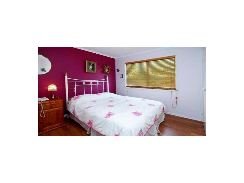 132 Mackellar Dr, Boronia Heights QLD 4124