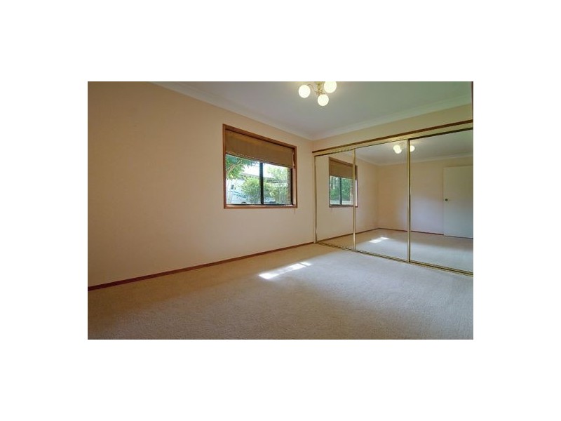 78 Rosia Rd, Park Ridge QLD 4125