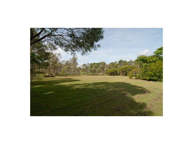 78 Rosia Rd, Park Ridge QLD 4125