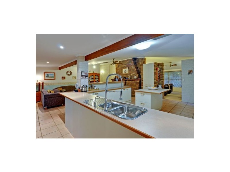 312 Johnson Rd, Forestdale QLD 4118