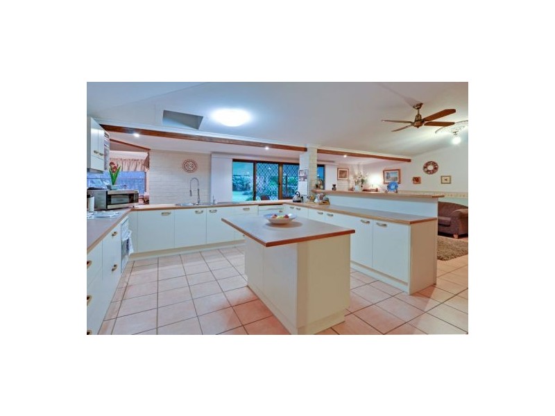 312 Johnson Rd, Forestdale QLD 4118