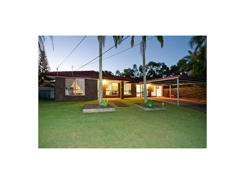 22 Centaurus Cr, Regents Park QLD 4118