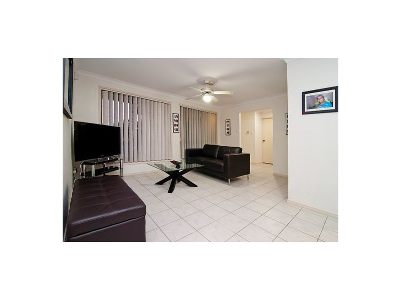 22 Centaurus Cr, Regents Park QLD 4118