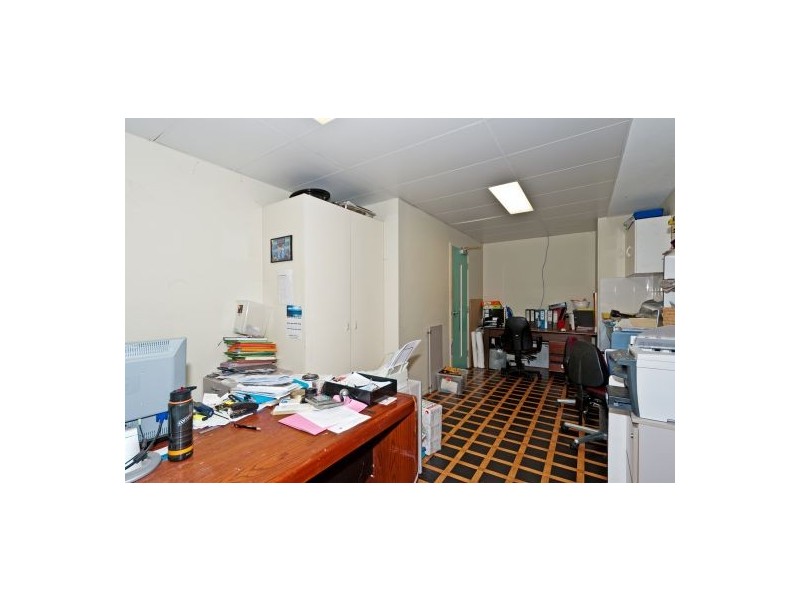 64 Laxton Rd, Pallara QLD 4110