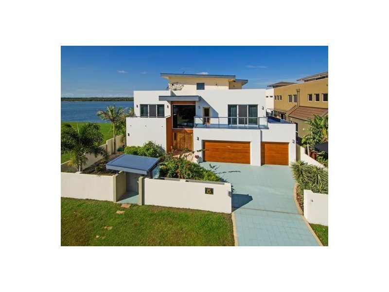 5 Parklane Tce, Sovereign Islands QLD 4216
