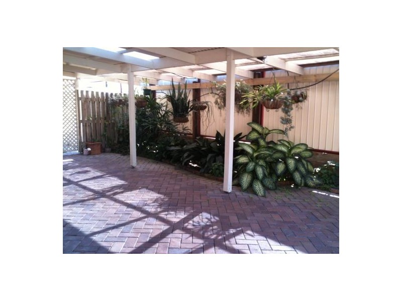 4 Casuarina Cres, Calamvale QLD 4116