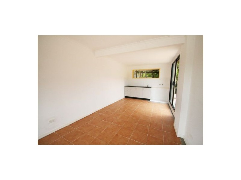 14 Frobisher St, Springwood QLD 4127