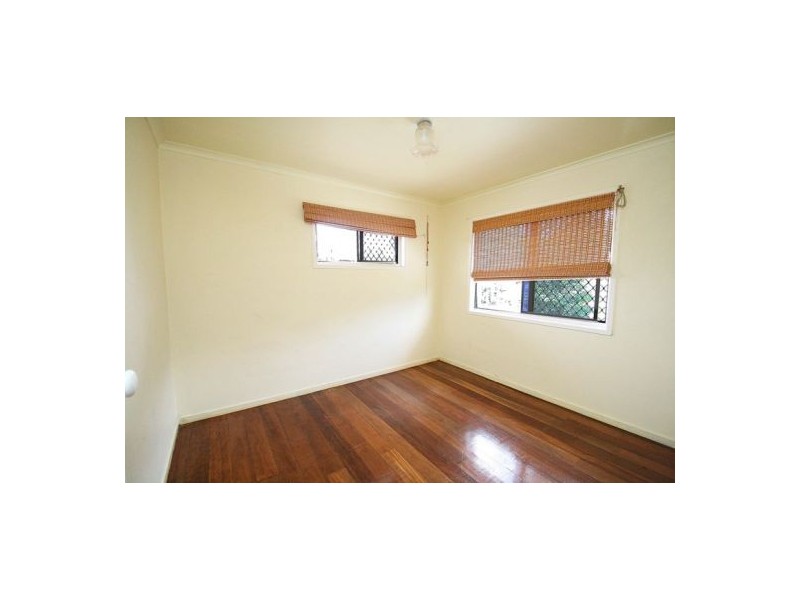 14 Frobisher St, Springwood QLD 4127