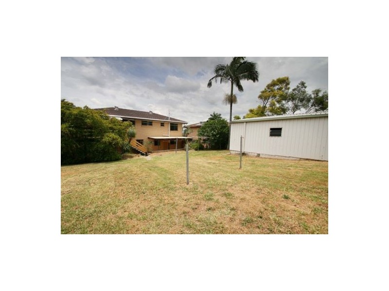 14 Frobisher St, Springwood QLD 4127