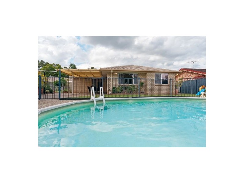 4 Litsea Ct, Regents Park QLD 4118