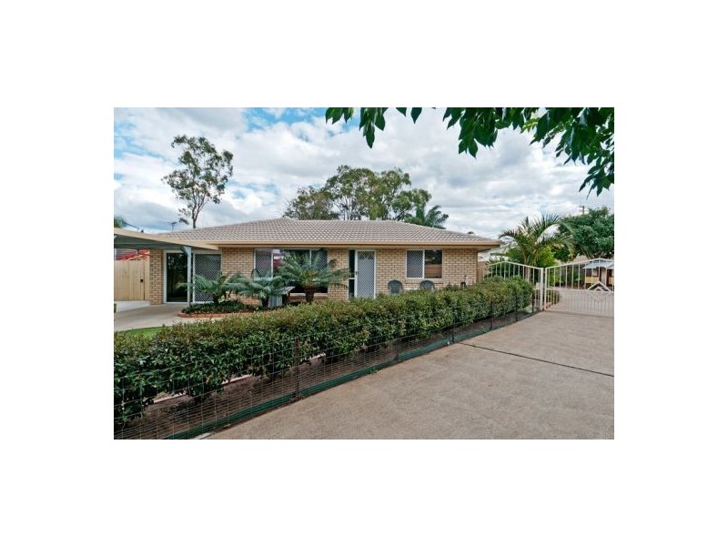 4 Litsea Ct, Regents Park QLD 4118