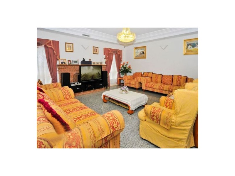 9 Capstan Pl, Macgregor QLD 4109