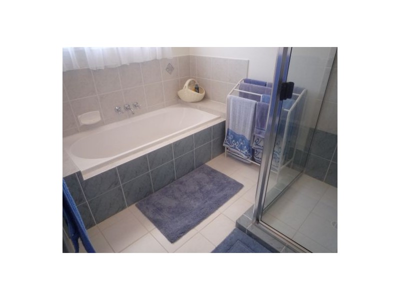 62 Springvale Cct, Underwood QLD 4119