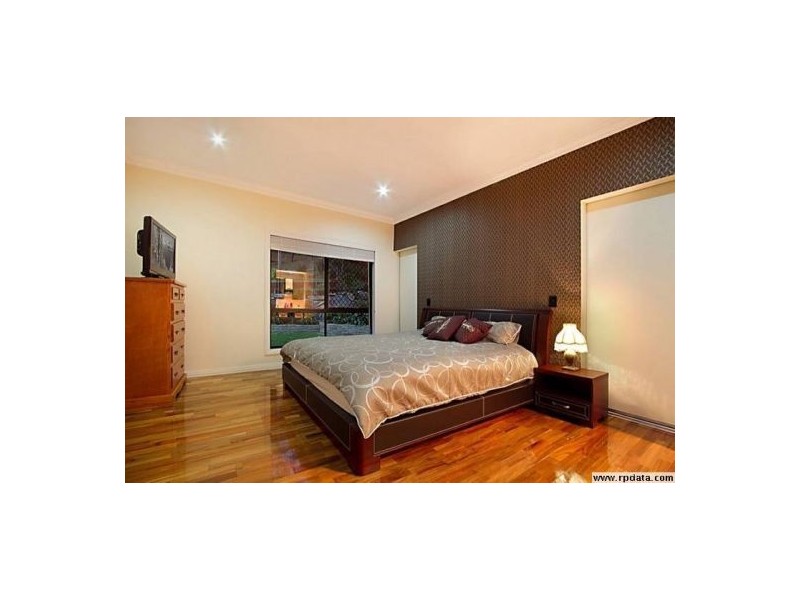 10 Mimi Ct, Mount Warren Park QLD 4207