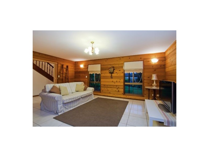 126 Pinelands Rd, Sunnybank Hills QLD 4109