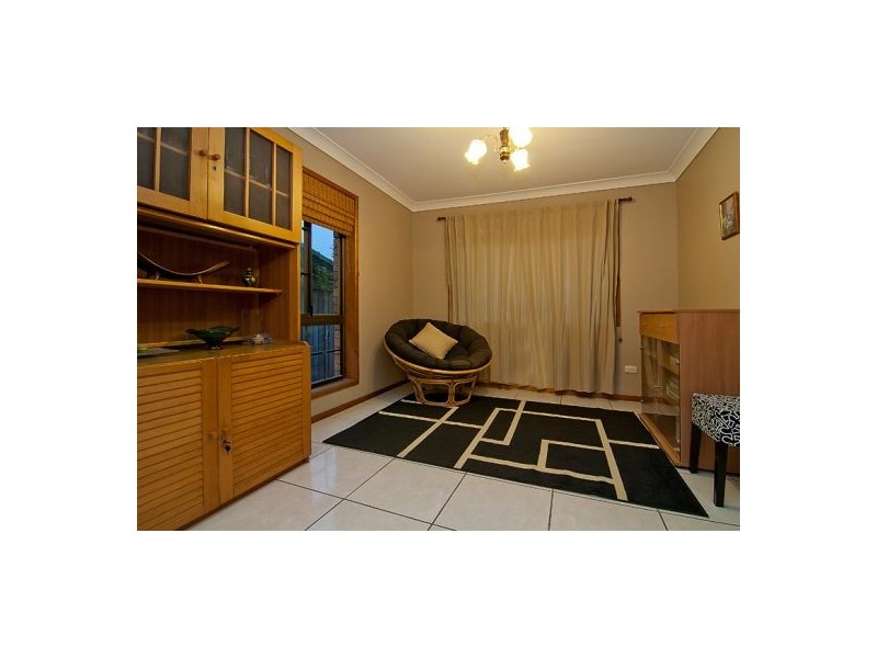 126 Pinelands Rd, Sunnybank Hills QLD 4109